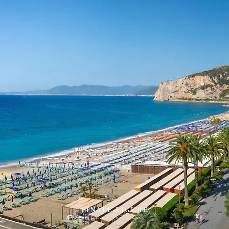 Appartamento 100 Metri Dal Mare Relax A Due Passi Dal Centro Finale Ligure